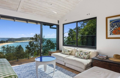 Palm Beach House | Kookaburra Lookout by Palm Beach Holiday Rentals