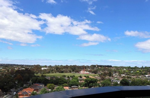 Box Hill Apartment | KozyGuru | Box Hill | Elegant City Hideaway