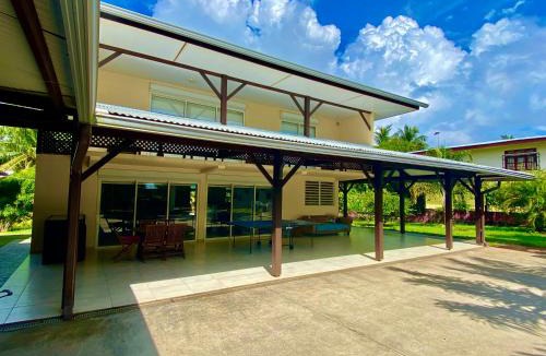 Cayenne Villa | KREOLITA