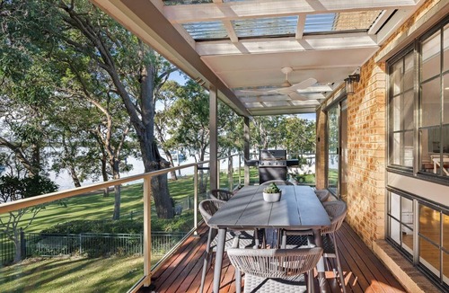 Summerland Point House | Kullaroo Lakehouse - Waterfront Reserve