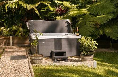Kuranda House | Kuranda Rainforest Spa Retreat
