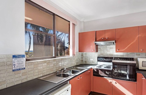 Nelson Bay Apartment | Kurranulla, 5/15 Weatherly Close - Walk to Shoal Bay Beach and Little Beach!