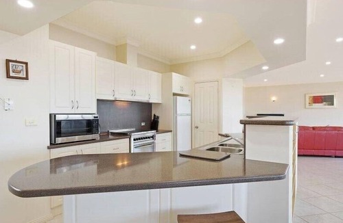 Tathra House | Kyeema by Holiday Management Co