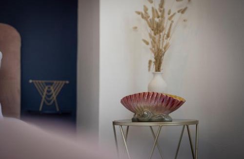 Invermay Apartment | La Banque, Art Deco Elegance