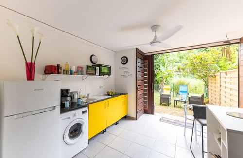 Remire Montjoly Apartment | La perle du Rorota - Large luxury studio with swimming pool and private beach access