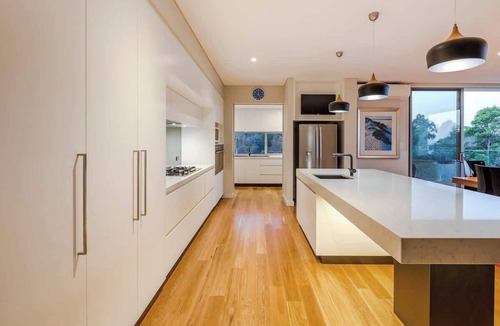 Dunsborough House | La Vacanza—Luxe Spacious Home with Ocean Views
