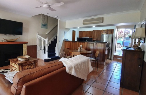 Tinaroo Apartment | Lake View At Tinaroo