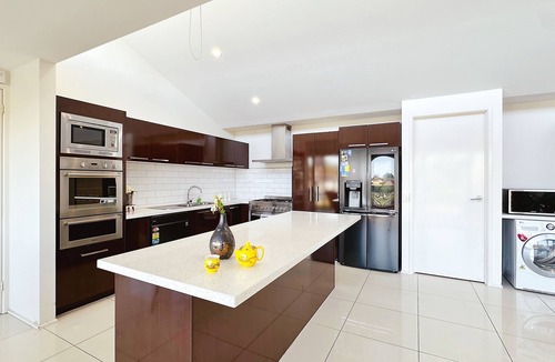 Patterson Lakes House | Lakefront/View/Swimming Pool/6B4B/Shopping Nearby