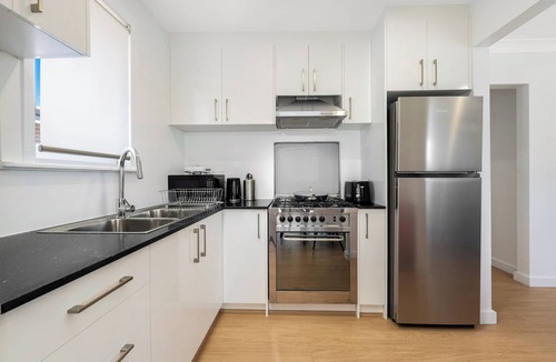 Koonawarra House | Lakeside 3 BDR House
