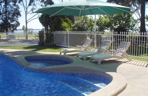 Yarrawonga Hotel | Lakeview Motel