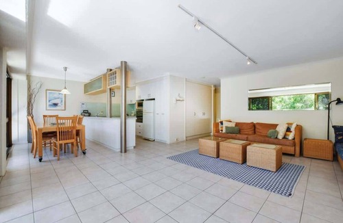 Mooloolaba Apartment | Lamer 5 Beachfront Apt Mooloolaba