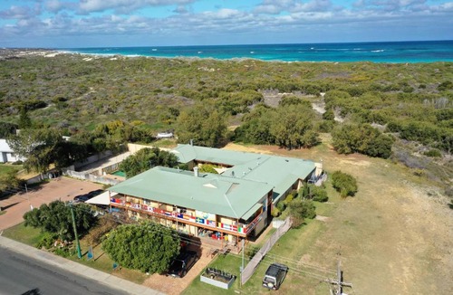 Lancelin Hostel | Lancelin Lodge