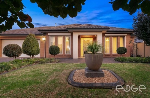 Munno Para West House | Large spacious 4 bedroom home