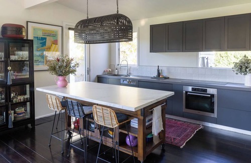Lauriston Bed & Breakfast | Lauriston River House + Cottage - Your own private casa, 8 minutes from Kyneton