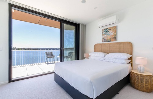 Batemans Bay Apartment | Lavish Coastal 2-Bed with Stunning Ocean Views