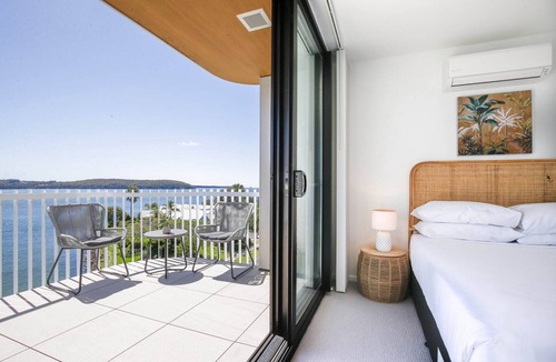 Batemans Bay Apartment | Lavish Coastal 2-Bed with Stunning Ocean Views