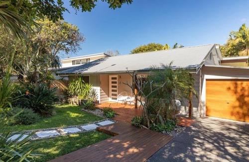 Blueys Beach House | Lazuli