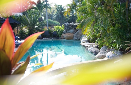 Port Douglas Hotel | Lazy Lizard Motor Inn