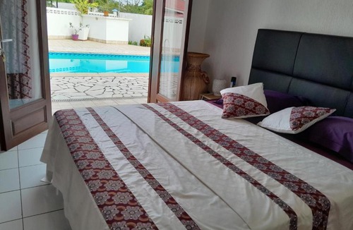 Remire Montjoly House | Les 2 Chambres Wassai avec leur piscine au pied du lit