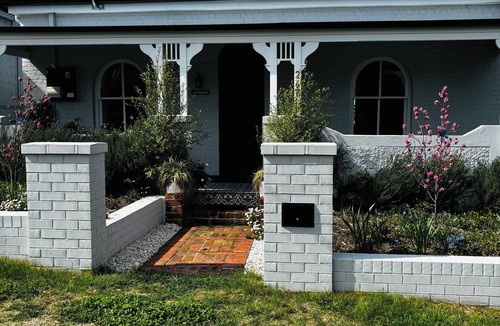 Bathurst House | Lexden on Brilliant St Bathurst
