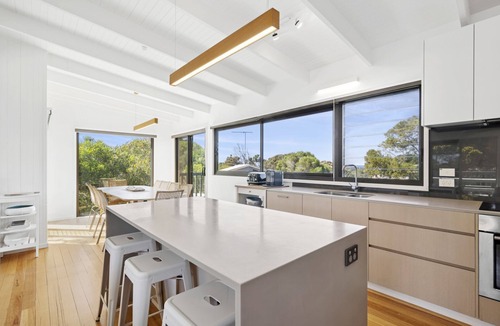 Surf Coast House | Lift Your Spirits