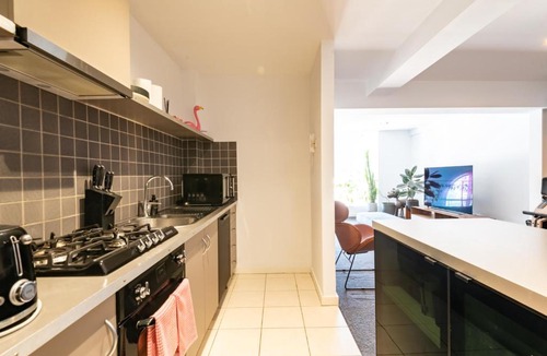 Prahran Apartment | Light-Filled Converted Warehouse 2 Bedroom Apartment in Prahran