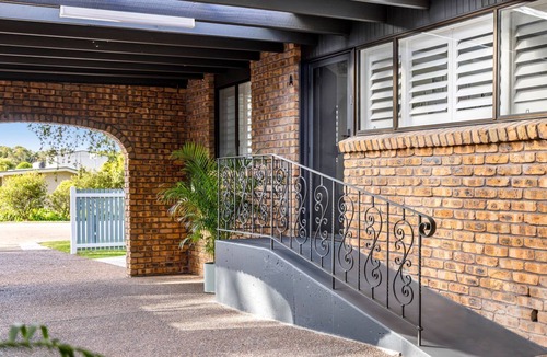 Nelson Bay Villa | Little Beach Boutique Apartment A- Pet Friendly