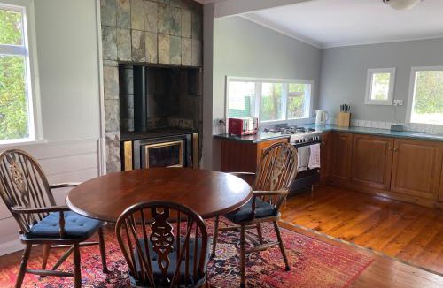 Kingscote House | Little Kobada