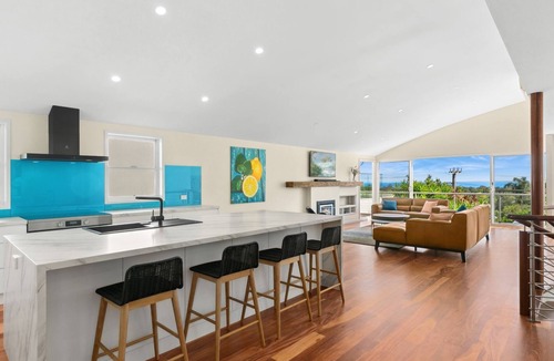 Gerroa House | Little Sunshine a luxury holiday rental that offers a soothing blend of indulgence, t