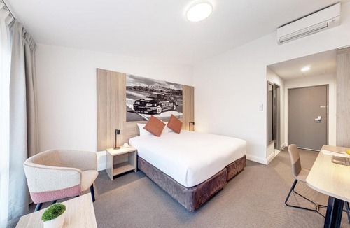 Bathurst Hotel | Littomore Hotel on Stewart, Bathurst