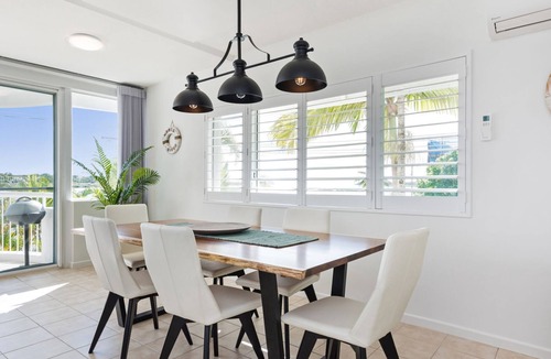 Noosaville Apartment | LOCATION DOESN'T GET ANY BETTER THAN THIS