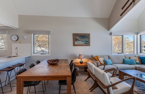 Perisher Valley Apartment | Lodge Chalet 14 - Luxury 3 bedroom Lodge Chalet.