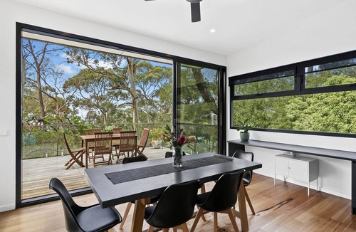 Lorne House | Lorne Hiatus