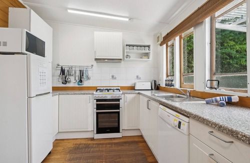 Katoomba House | Lovely, Spacious Cottage Just a 5 min Walk to Town