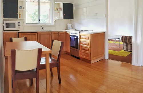 Wentworthville House | Low price clean linen free stuff W1