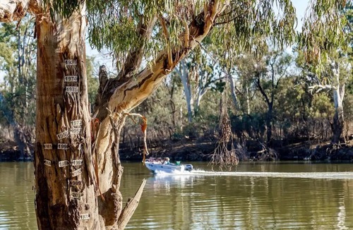 Loxton Apartment | Loxton Riverfront Apartment