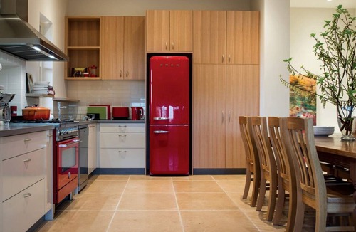 Daylesford House | Luminous Elegant Rental with Patio and Landscape Views in Victoria