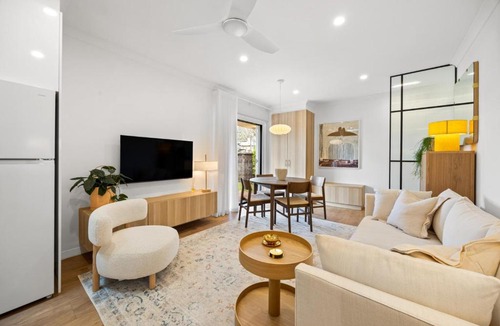 College Park Apartment | Luna - Canopy Views from a Peaceful Garden Haven