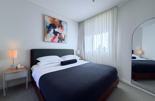 Surry Hills Apartment | Luxe 1BR Surry Hills - Gym - Sauna - Pool
