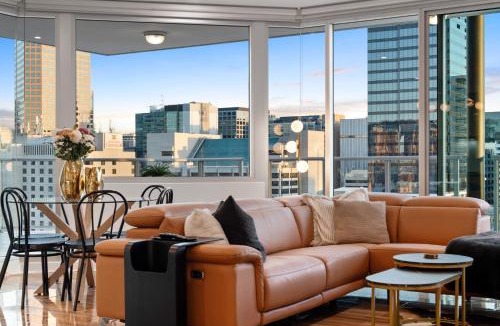 Adelaide Central Business District Apartment | Luxe 3BR Penthouse North Terrace CBD, Parking & City Views