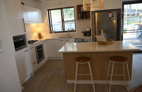 Boomerang Beach House | Luxe Beach House - Boomerang Beach (3hrs from SYD)nPet & Family Friendly House