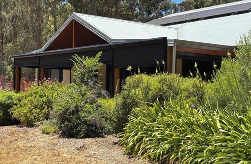 Bridgetown House | Luxe Forest Retreat for Families & Groups | Sleeps 11