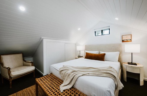 Central Mudgee House | Luxe Loft - Contemporary Comfort by Mudgee's CBD