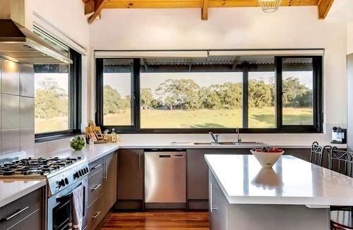 Hindmarsh Valley Villa | Luxurious Villa Rental Perfect for Glamping in South Australia