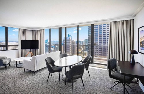 Sydney Central Business District Apartment | Luxury 2 Bedroom Altitude Suite at Sydney CBD