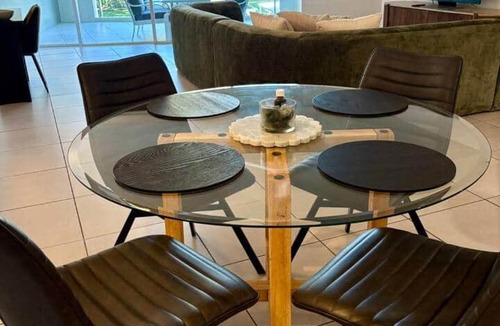North Ward Apartment | Luxury 2 BR North Ward