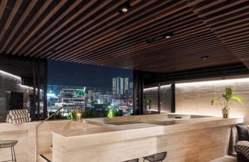 Fortitude Valley Apartment | Luxury apartment with city views