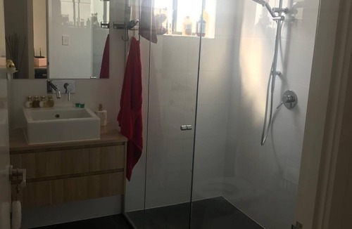 Brisbane Central Business District Apartment | LUXURY APARTMENT WITH DELIGHTFUL PRIVATE TERRACE –