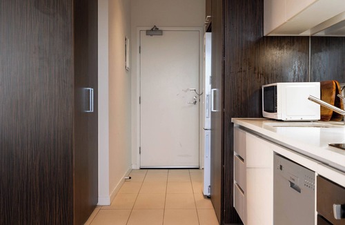 Melbourne Central Business District Apartment | Luxury Apartment Melbourne CBD