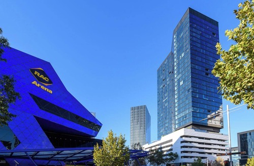 Perth Central Business District House | Luxury Balcony Apartment in Perth CBD | Pool, Gym, Sauna & RAC Arena
